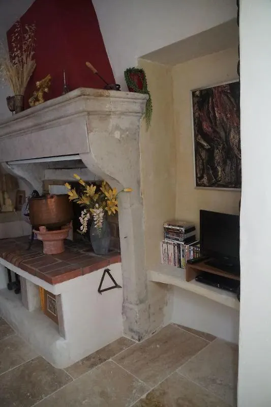 Appartement Complet - Salles Sous Bois 0*, Salles-sous-Bois