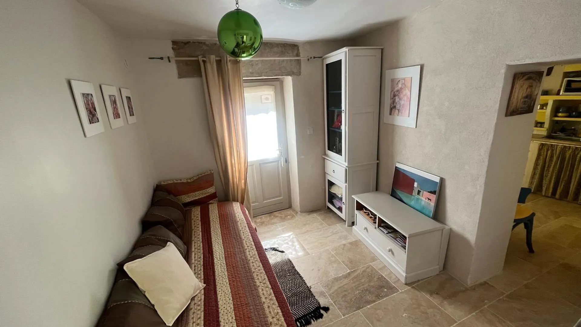 Appartement Complet - Salles Sous Bois